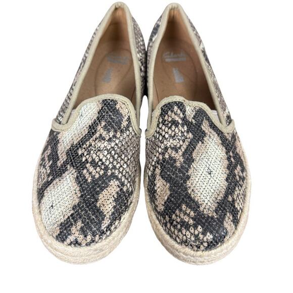 Clarks Azella Theoni Perforated Espadrille Snakeskin Slip On Flats Shoes sz 8 - Picture 6 of 16